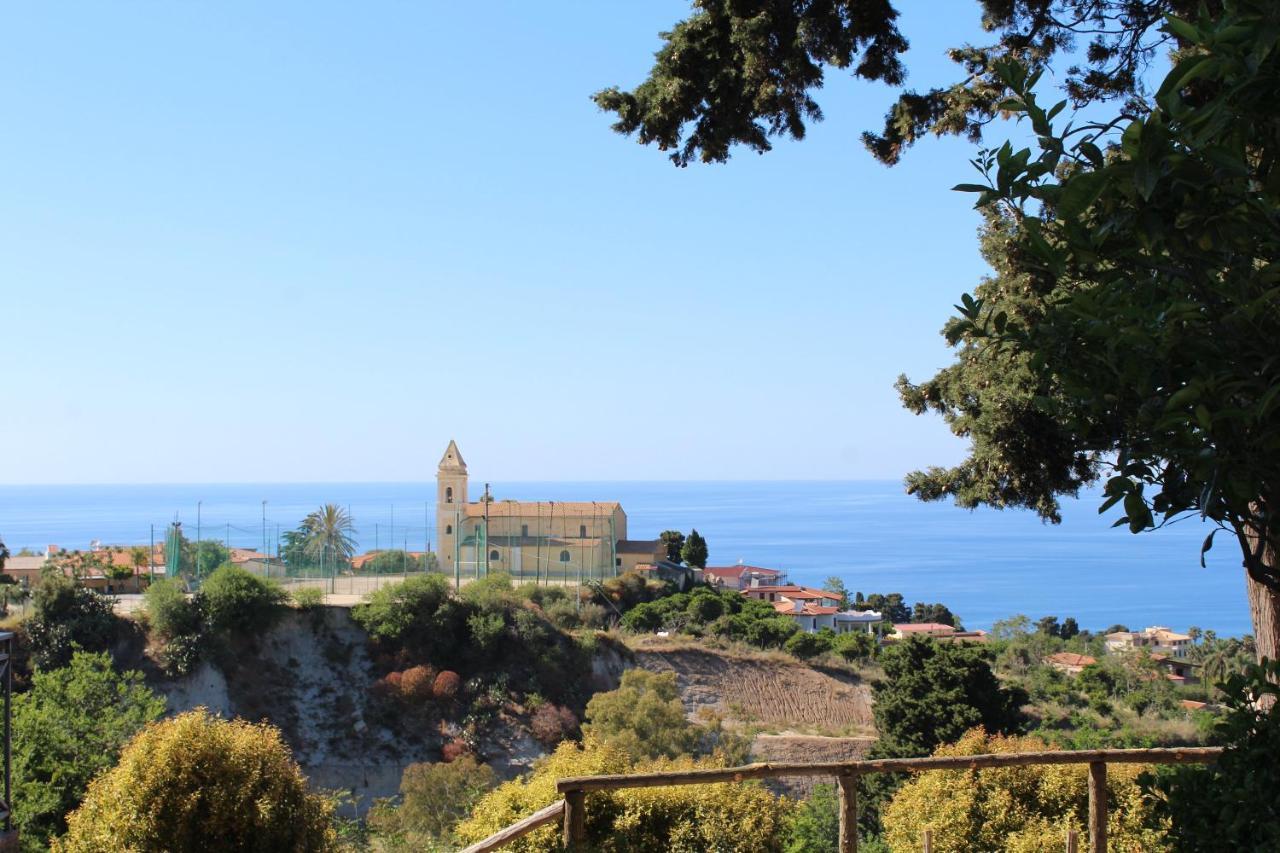 Agriturismo Ruralia Санта-Доменика Экстерьер фото