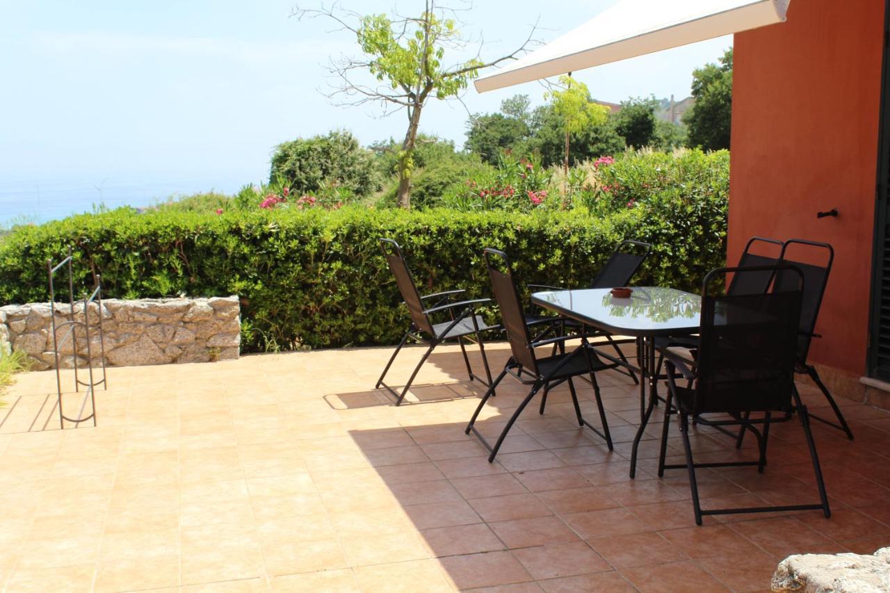 Agriturismo Ruralia Санта-Доменика Экстерьер фото