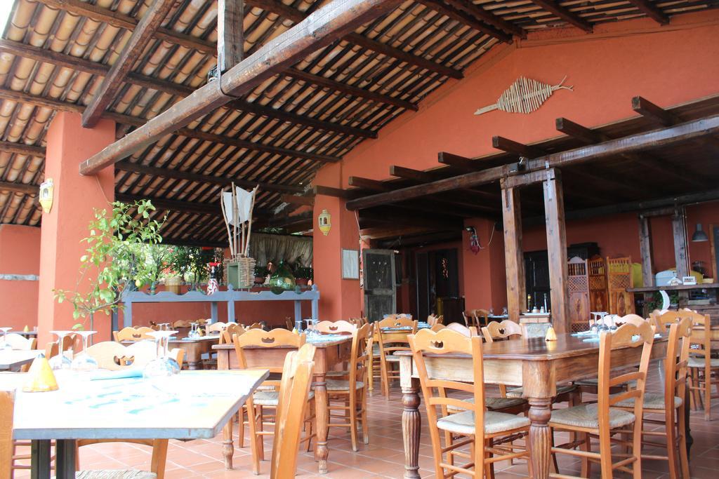 Agriturismo Ruralia Санта-Доменика Экстерьер фото