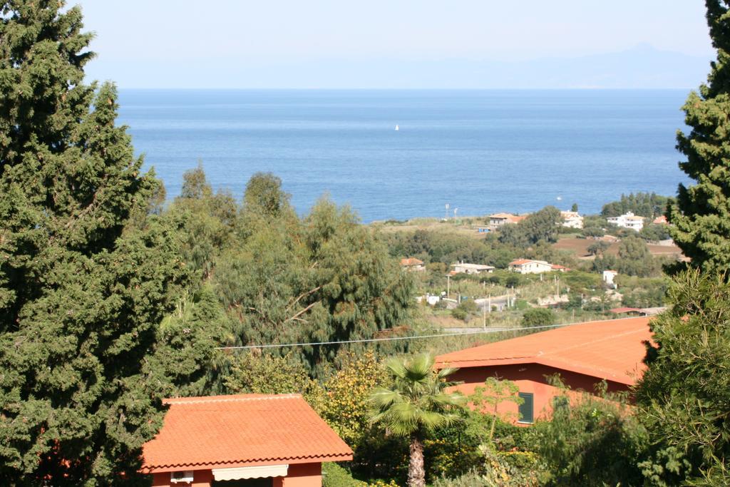Agriturismo Ruralia Санта-Доменика Экстерьер фото