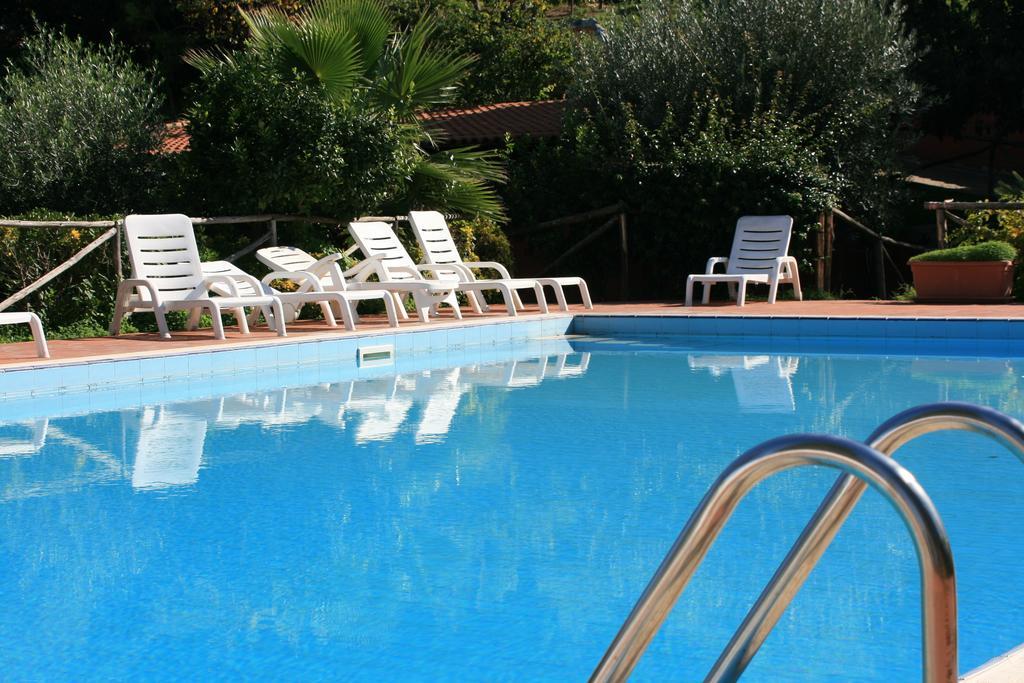Agriturismo Ruralia Санта-Доменика Экстерьер фото